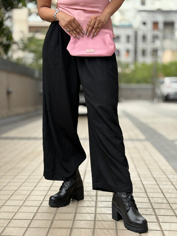 Pleated black trousers